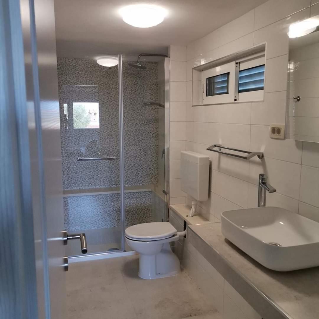 Apartments Tinjarosa Mundanije Zewnętrze zdjęcie